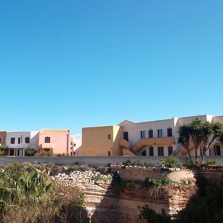 Casa Vacanze Di Anna E Selene Βίλα Φαβινιάνα Εξωτερικό φωτογραφία