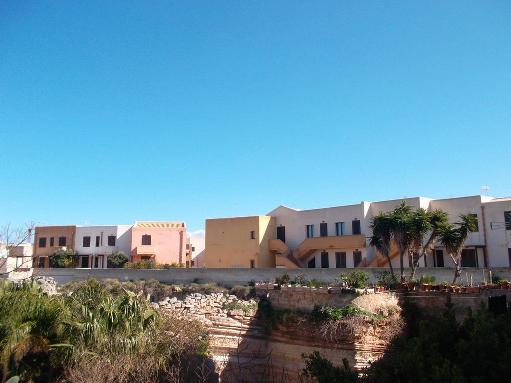 Casa Vacanze Di Anna E Selene Βίλα Φαβινιάνα Εξωτερικό φωτογραφία